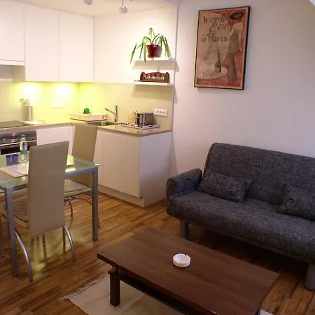 Apartma Studio Mija Tour As